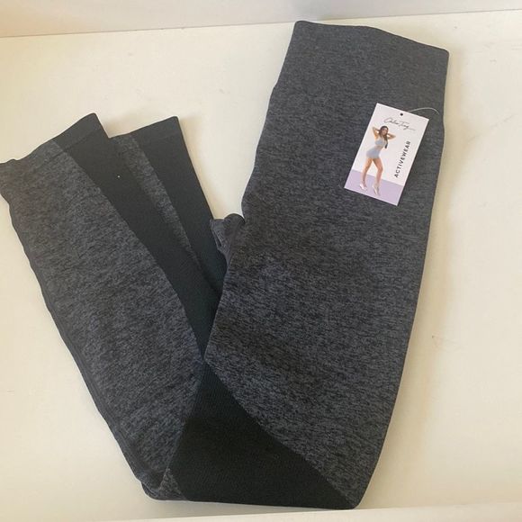 Chloe Ting Women's Seamless Marl Colorblocked Black Leggings size Medium - Picture 2 of 10